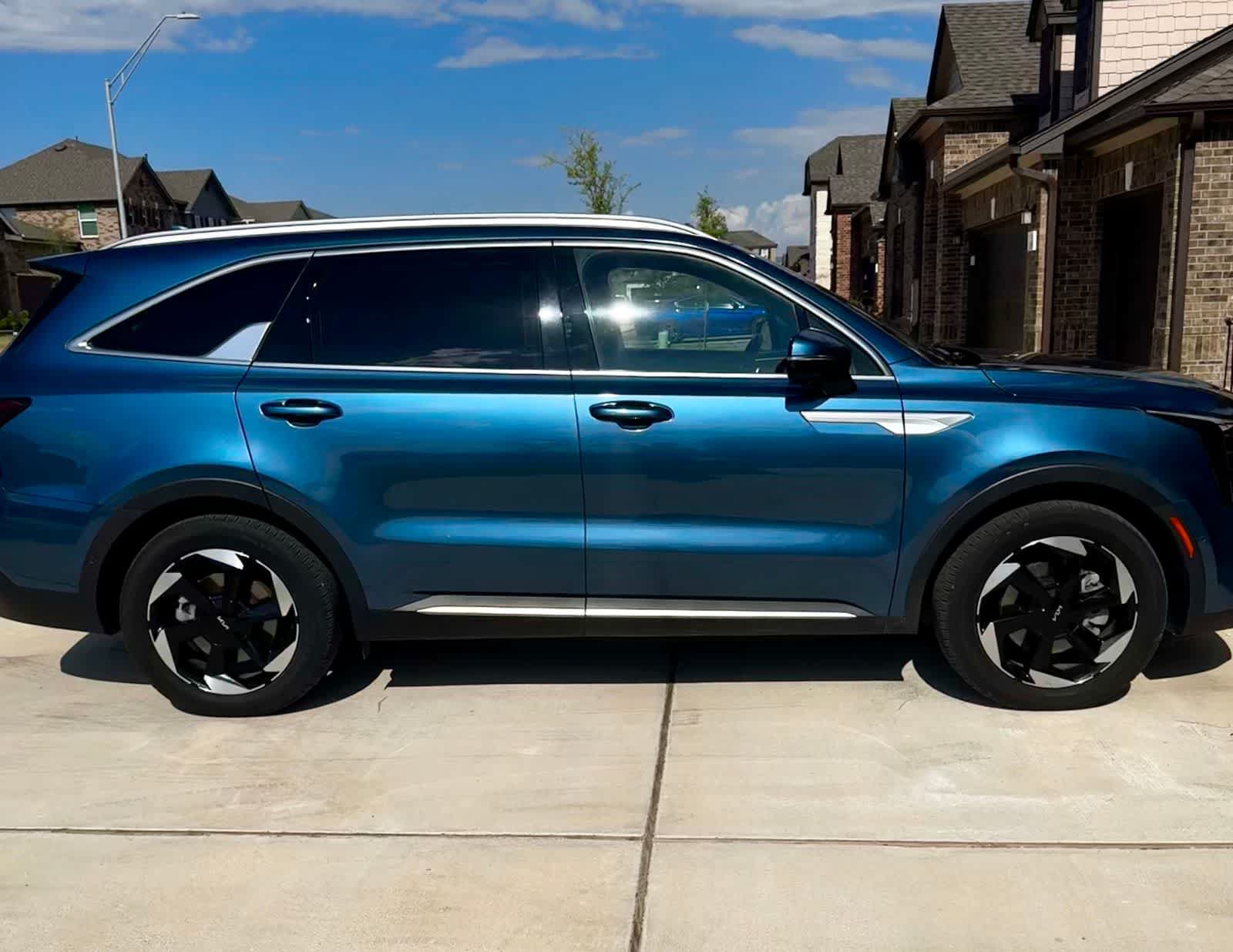 Certified 2025 Kia Sorento SX Prestige AWD/4WD image 16