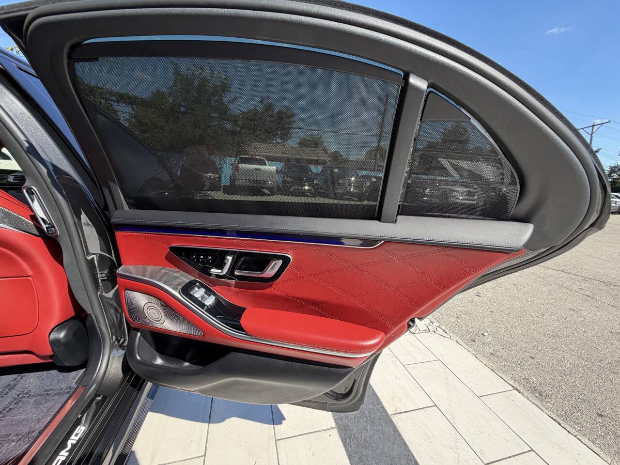 Used 2025 Mercedes-Benz S 63 AMG S image 38