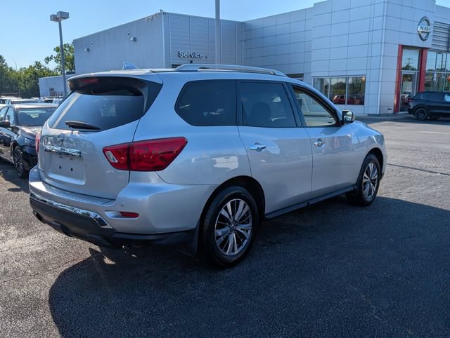 Used 2020 Nissan Pathfinder S FWD image 3