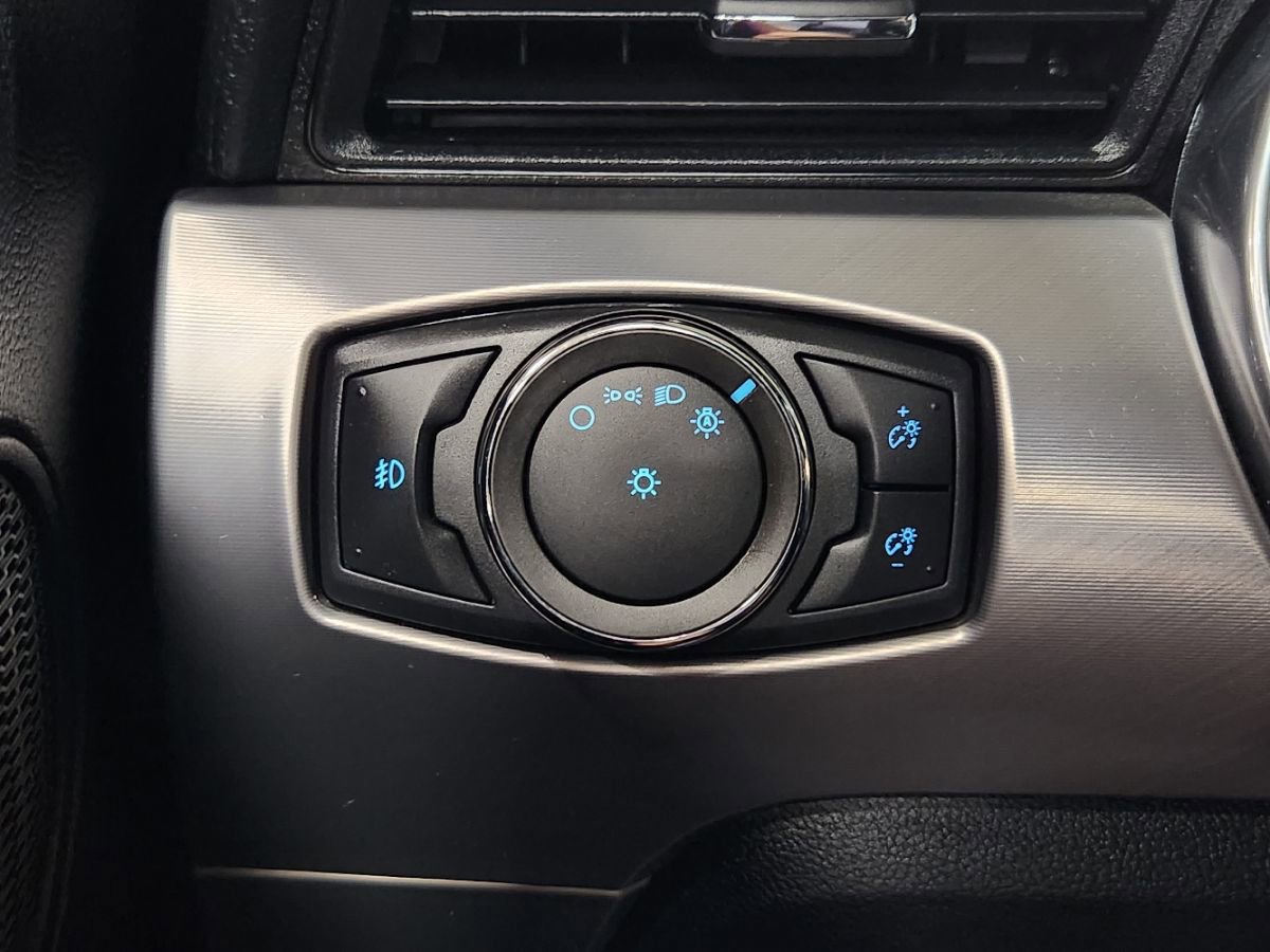 Used 2020 Ford Mustang Premium RWD image 41