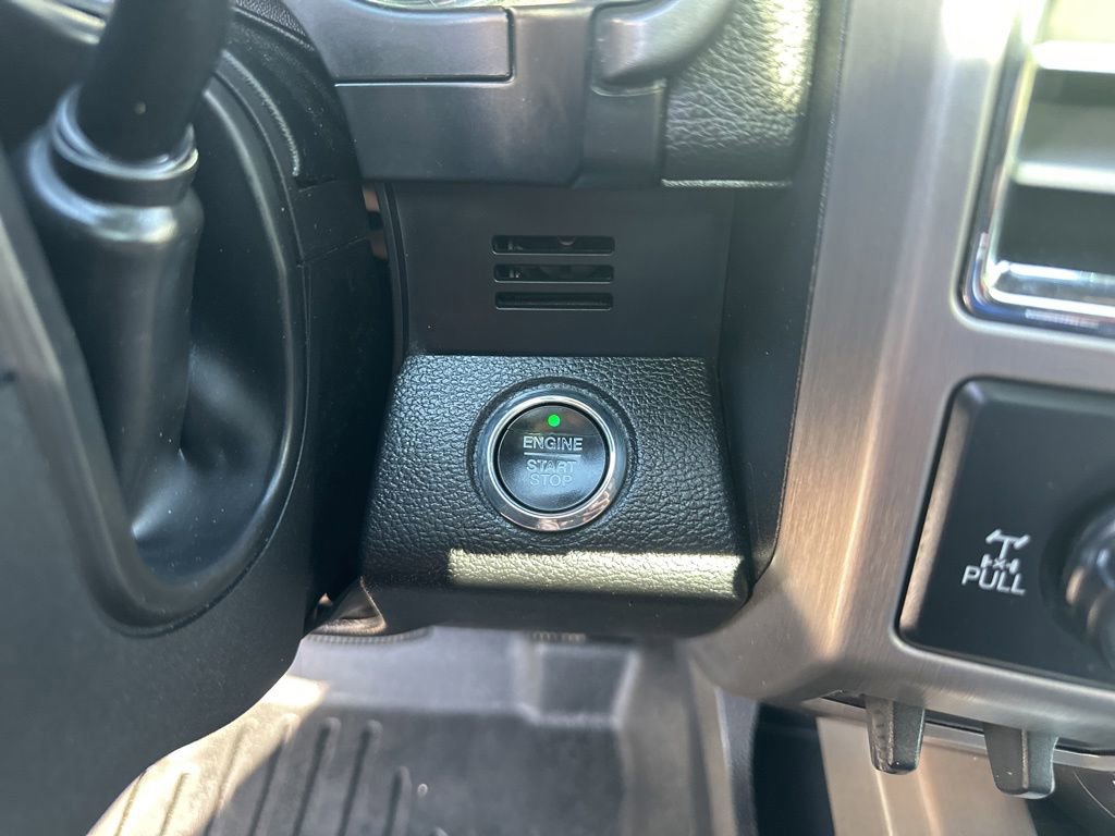 Used 2018 Ford F350 Platinum w/ Platinum Ultimate Package AWD/4WD image 9