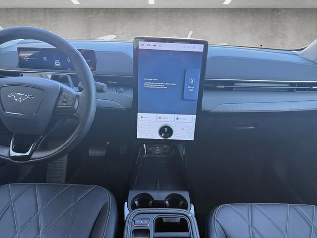 Used 2025 Ford Mustang Mach-E Select w/ Comfort Package Lite image 3