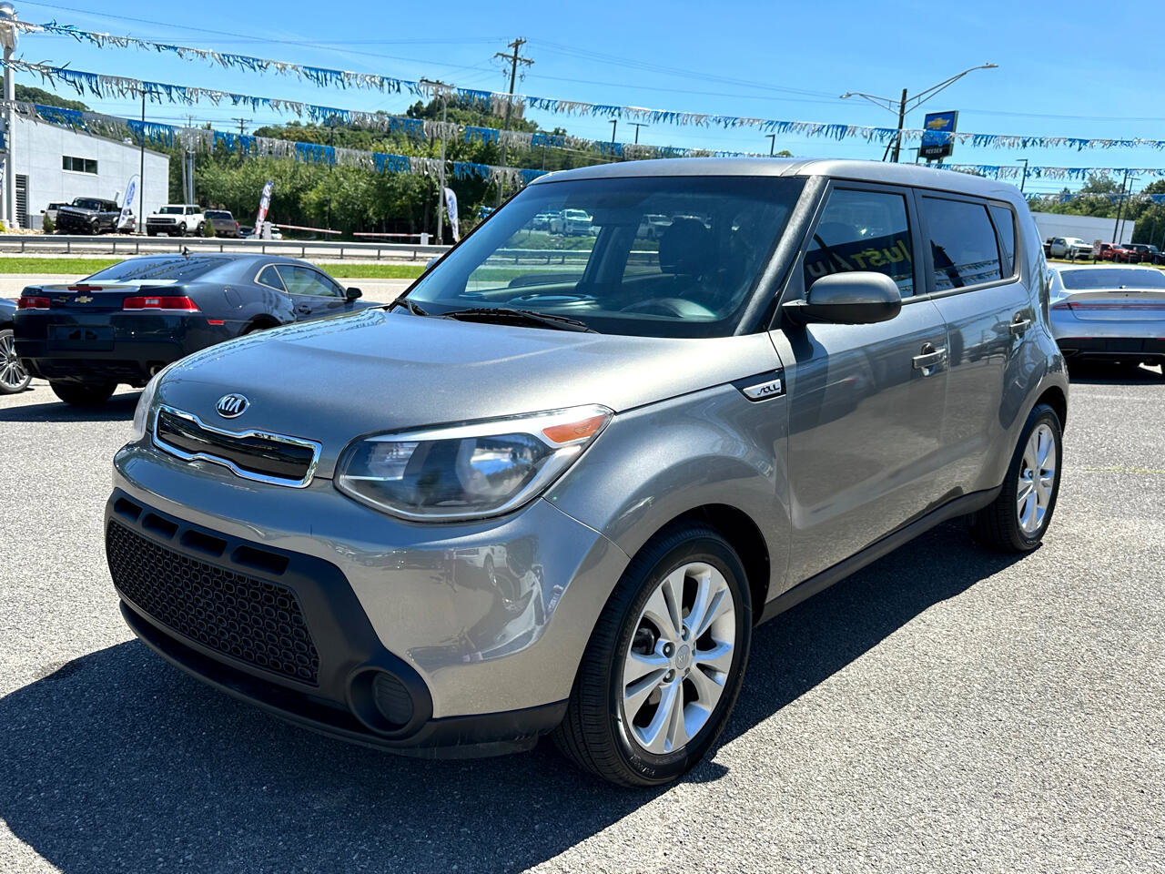 Used 2015 Kia Soul + image 3