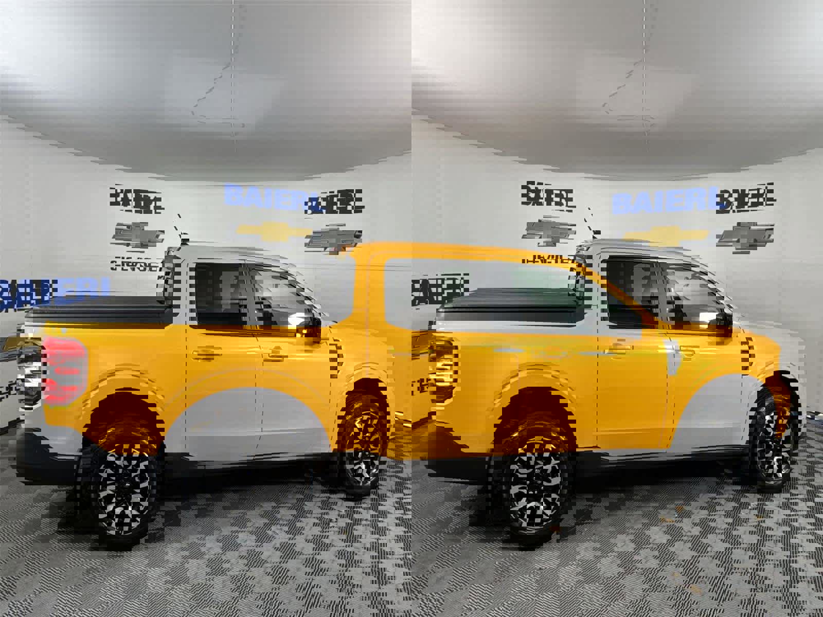 Used 2023 Ford Maverick Lariat w/ Lariat Luxury Package image 6