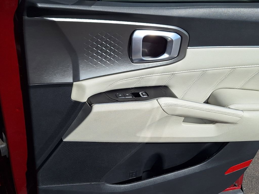 Used 2023 Kia Sorento SX image 28