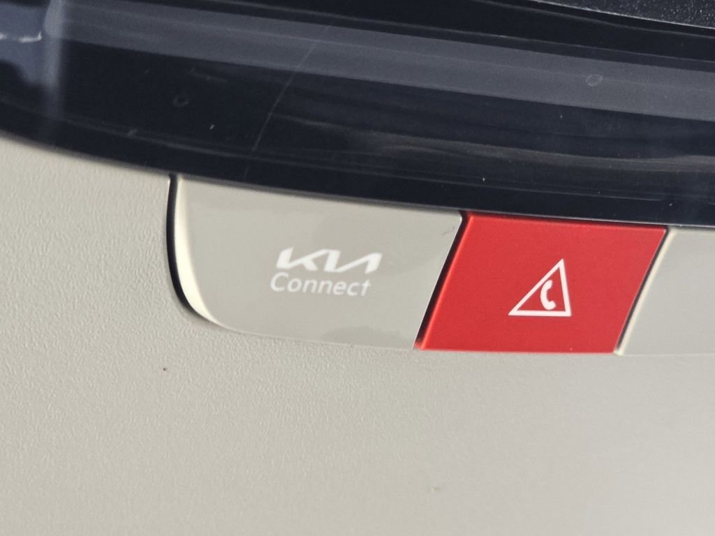 Used 2023 Kia Niro EX Touring image 8