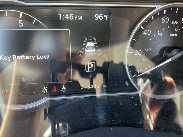 Used 2023 Nissan Versa SV FWD image 11