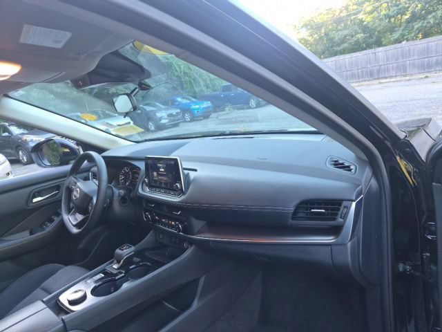 Used 2026 Nissan Rogue SV AWD/4WD image 11