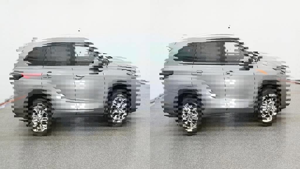 New 2026 Toyota Highlander Limited image 27