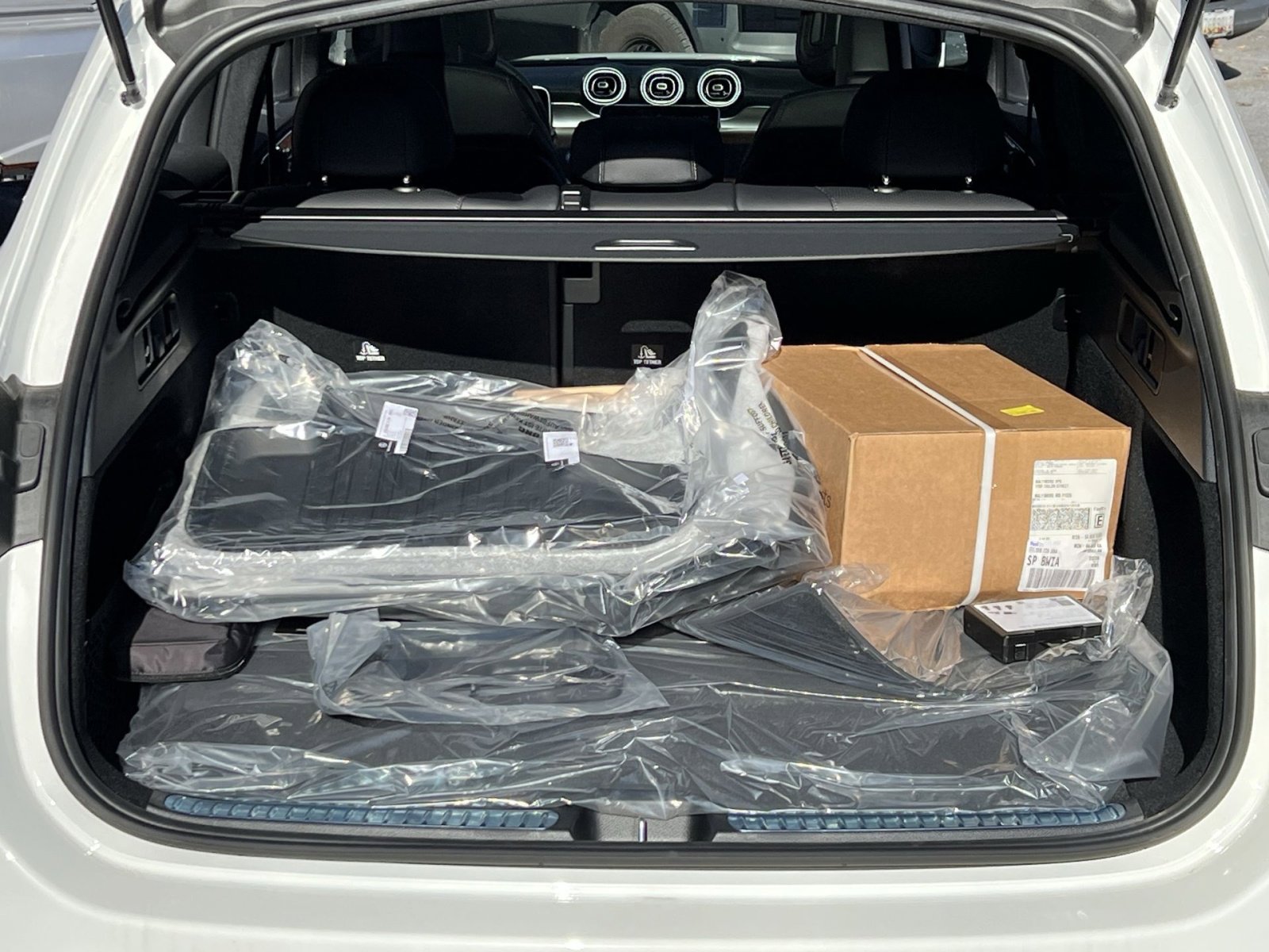 New 2026 Mercedes-Benz GLC 350e 4MATIC image 24