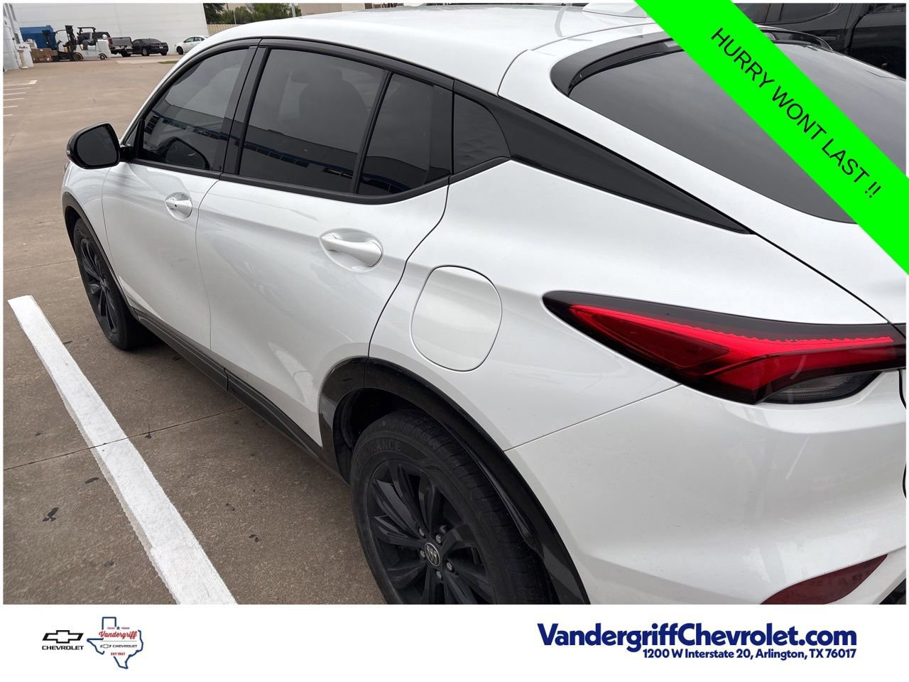 Used 2024 Buick Envista Sport Touring w/ Convenience I Package FWD image 6