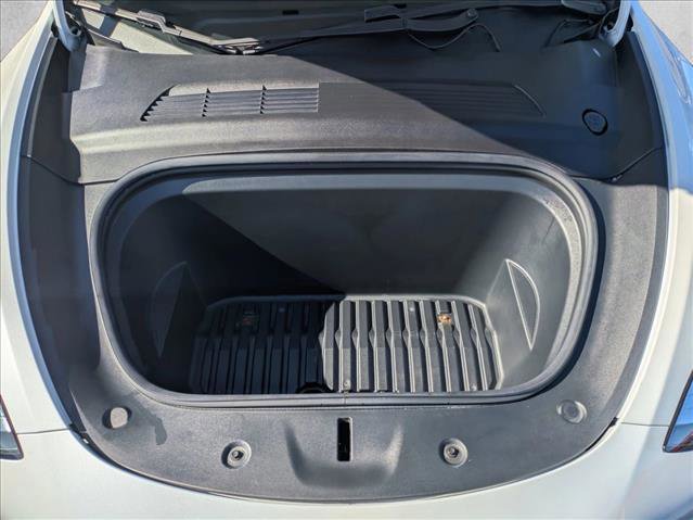 Used 2020 Tesla Model Y Long Range image 22