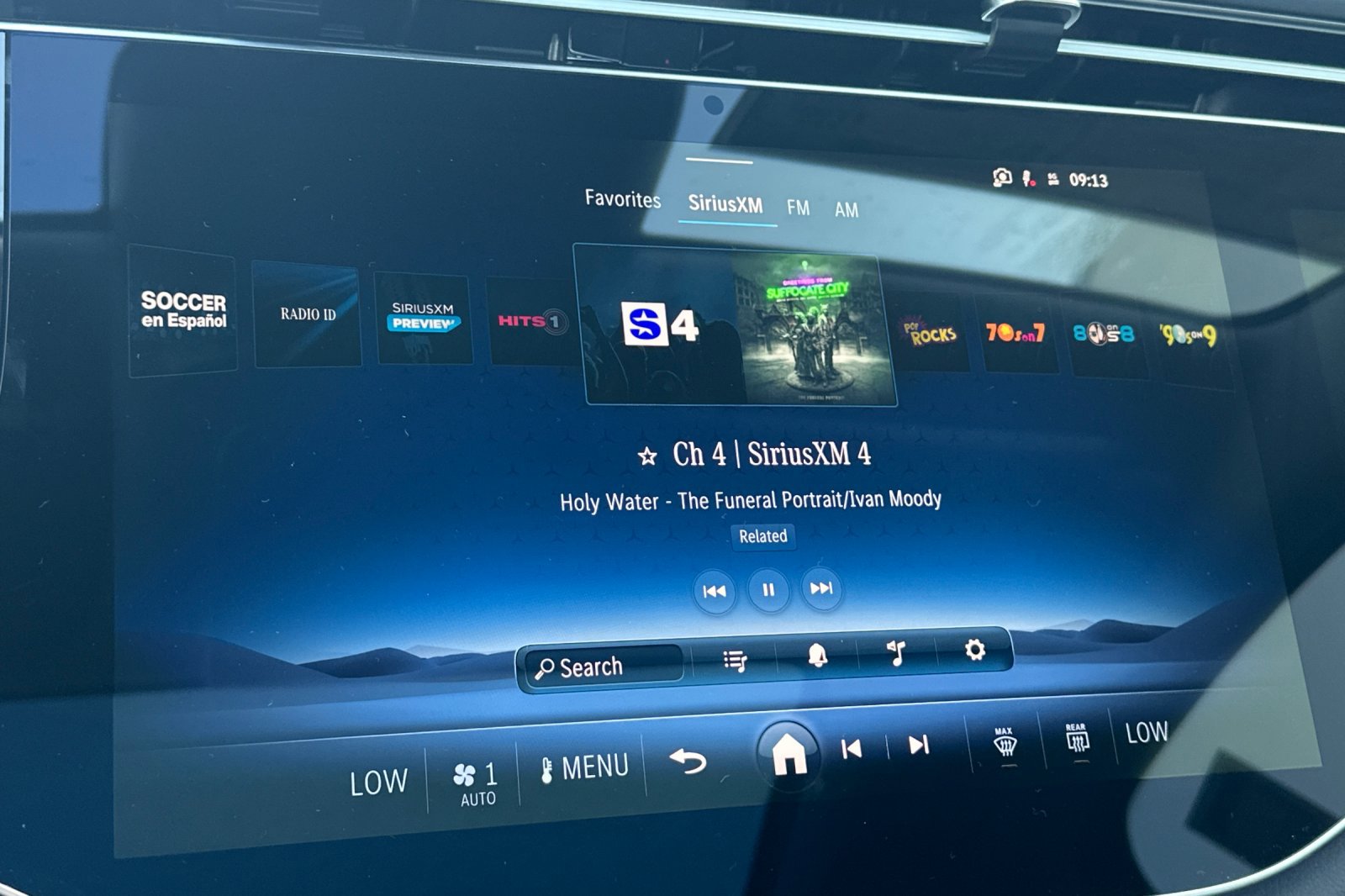 New 2026 Mercedes-Benz E 350 4MATIC Sedan image 17