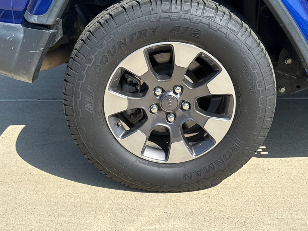 Used 2018 Jeep Wrangler Unlimited Sahara AWD/4WD image 10