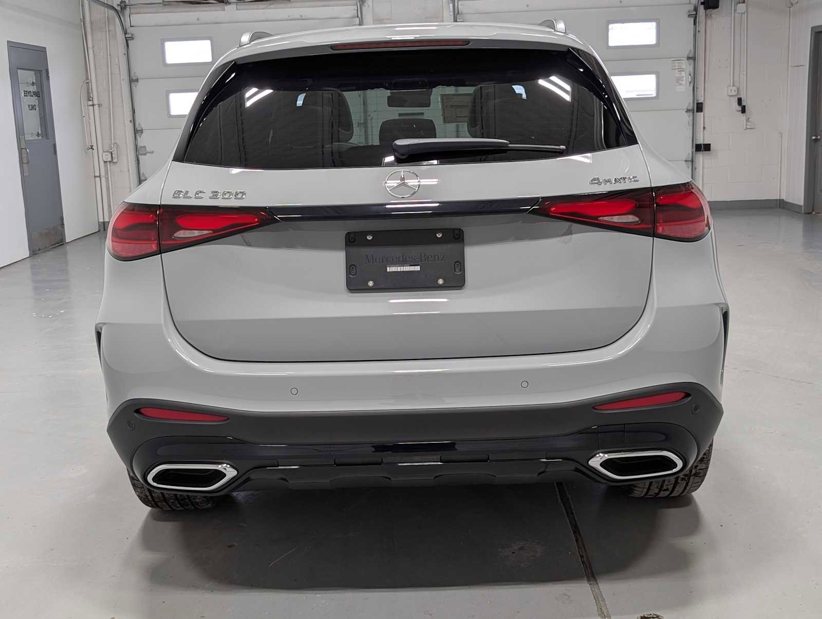 New 2026 Mercedes-Benz GLC 300 GLC 300 image 8