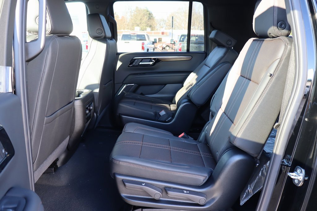 New 2026 Chevrolet Suburban High Country image 24