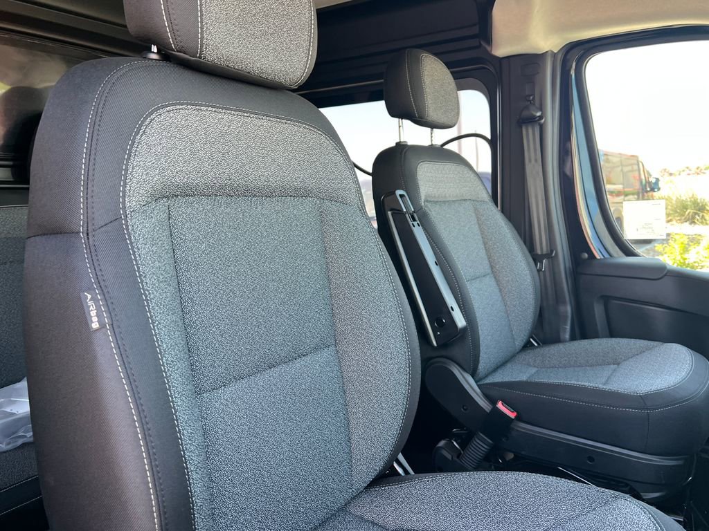 New 2026 RAM ProMaster 2500 w/ Crew Van Package FWD image 13