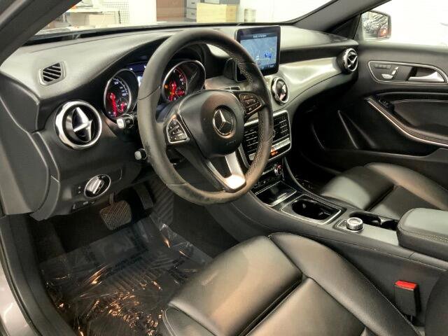 Used 2018 Mercedes-Benz GLA 250 4MATIC image 11