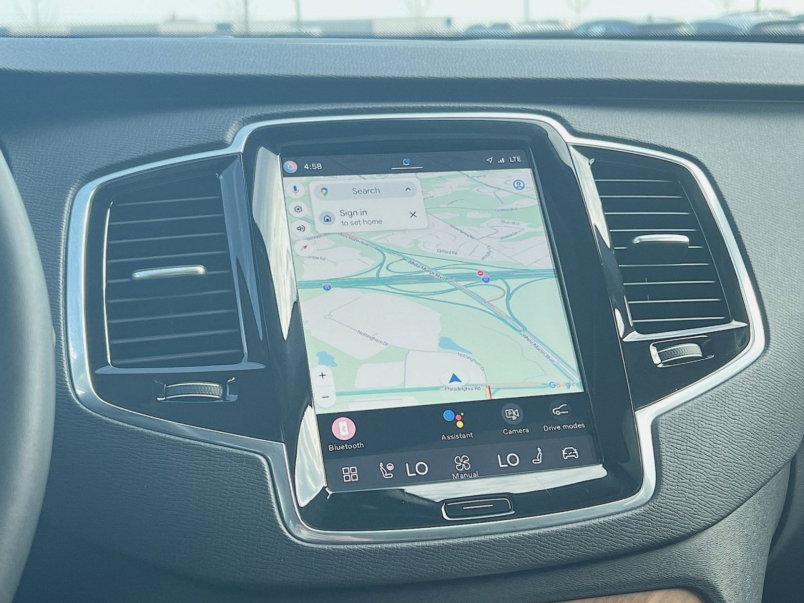 Certified 2025 Volvo XC90 B6 Plus image 20