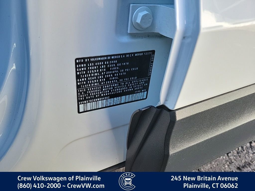 Certified 2022 Volkswagen Taos SE image 35