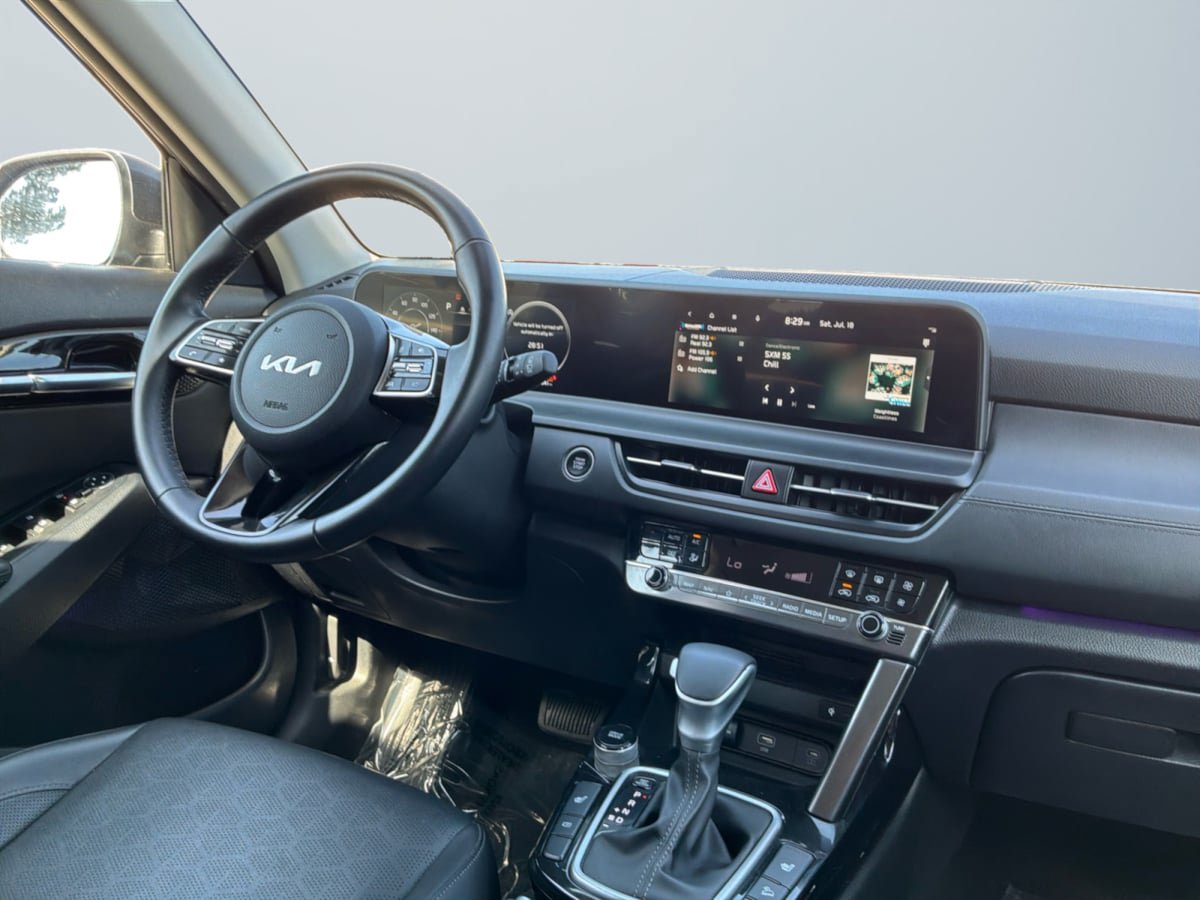 Used 2026 Kia Seltos EX FWD image 13