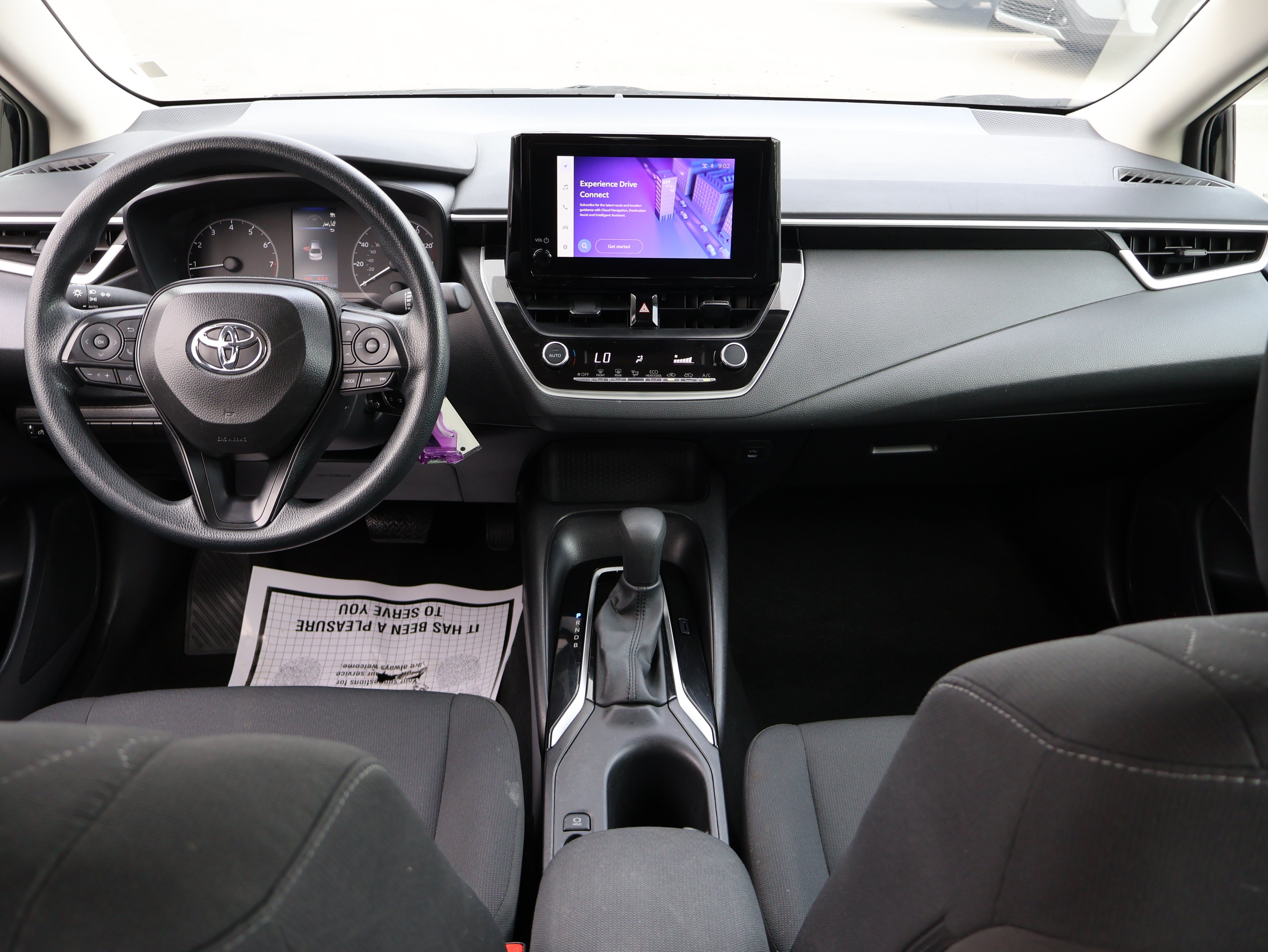 Used 2025 Toyota Corolla LE FWD image 13