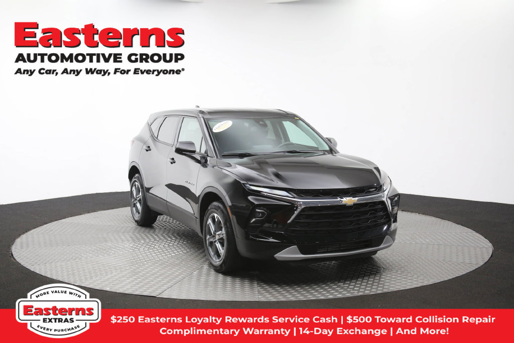 Used 2025 Chevrolet Blazer LT FWD image 53