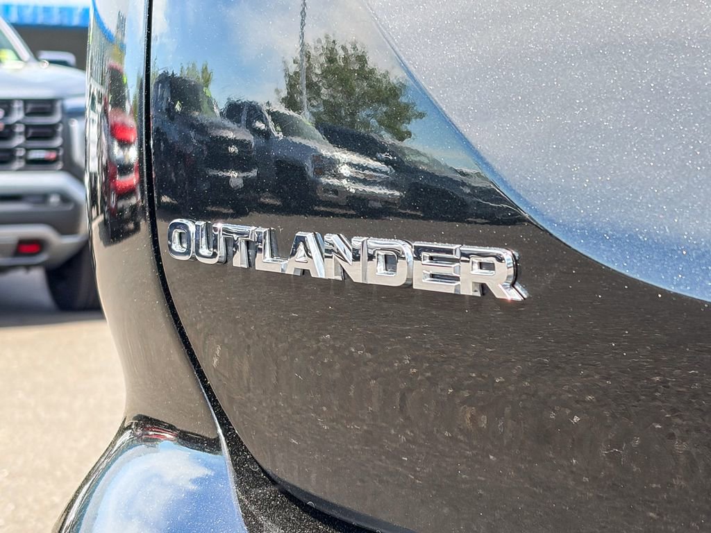 Used 2022 Mitsubishi Outlander SEL image 10