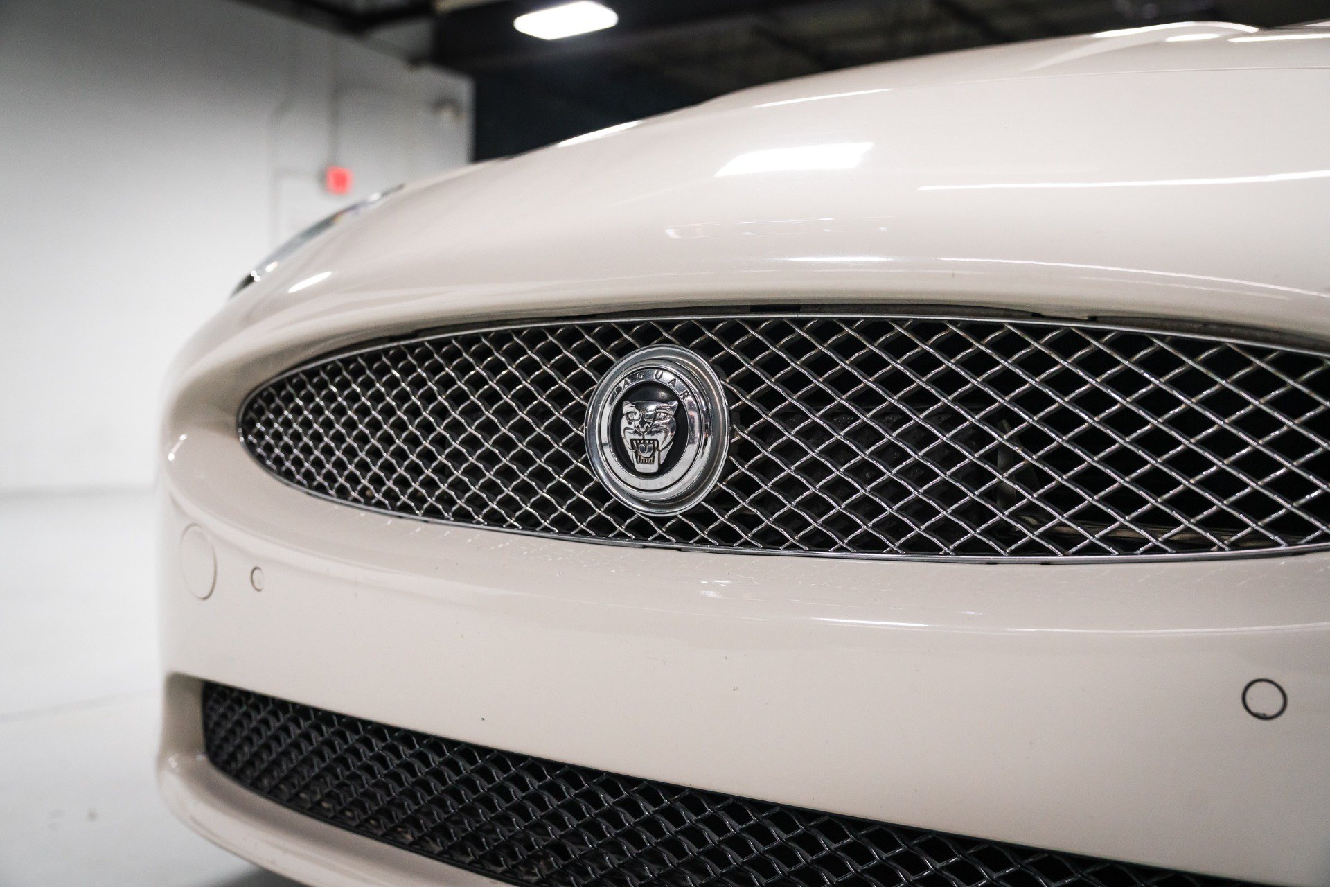 Used 2010 Jaguar XK Coupe RWD image 13