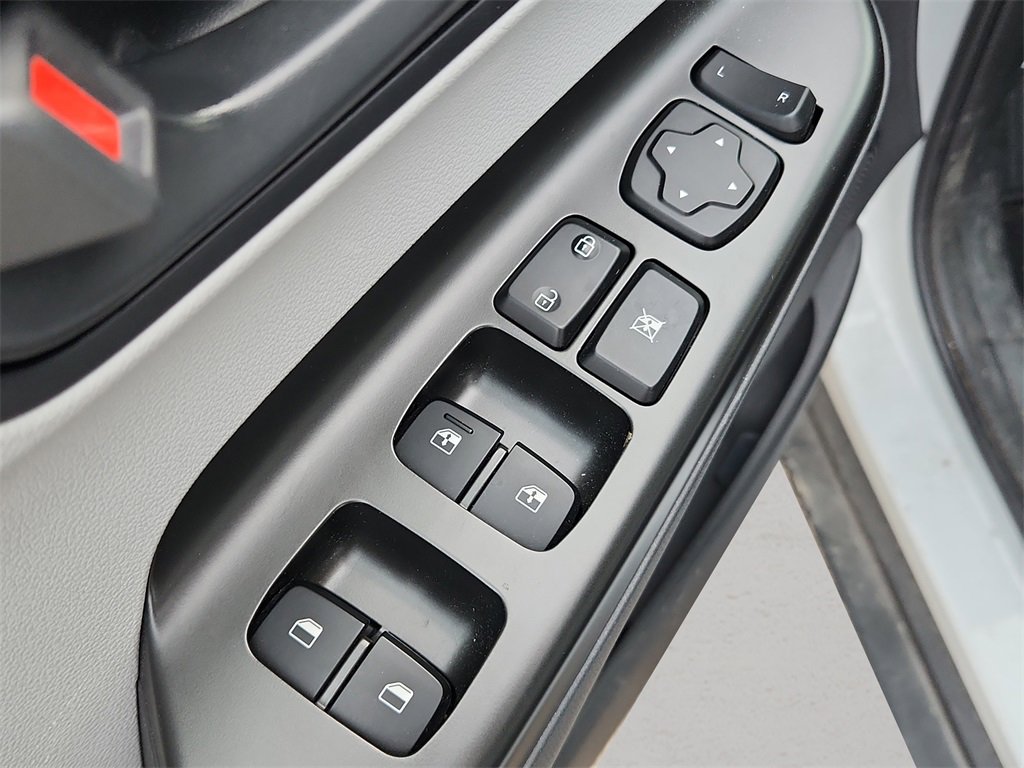 Certified 2023 Hyundai Kona SEL image 29