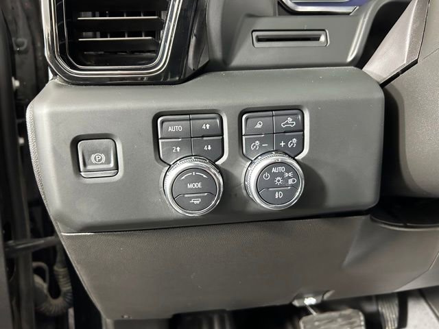 Used 2024 GMC Sierra 1500 AT4 w/ AT4 Premium Package AWD/4WD image 22