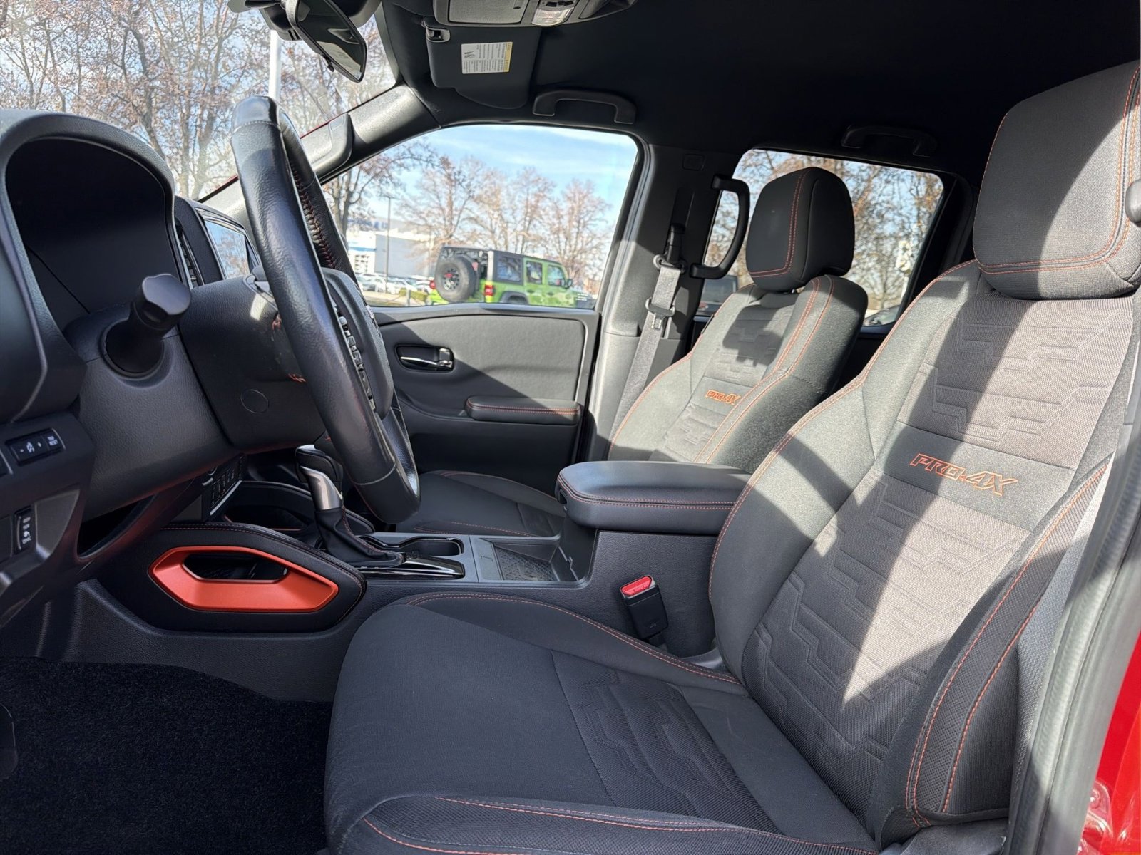 Used 2023 Nissan Frontier PRO-4X w/ Pro Convenience Package image 17