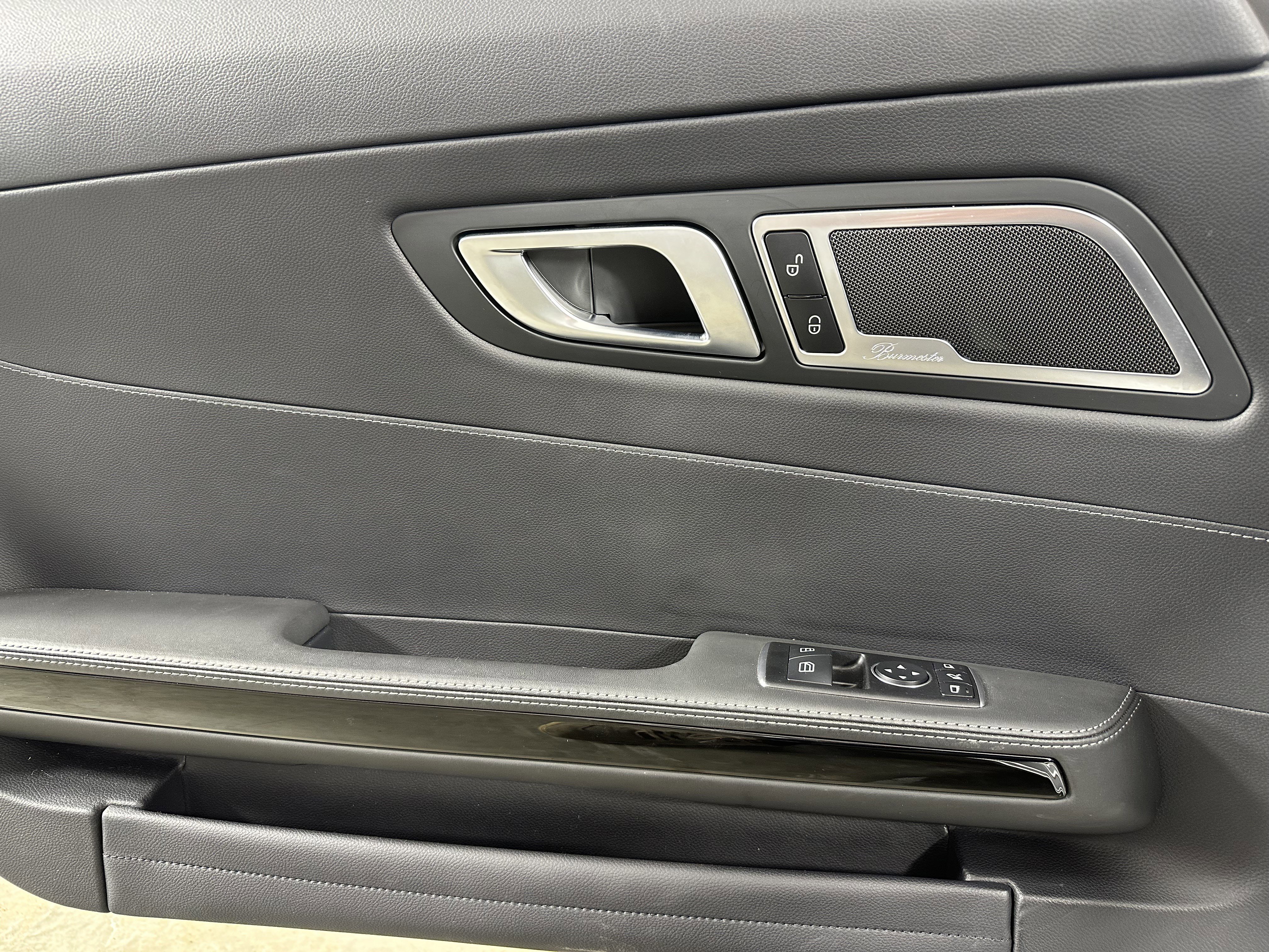 Used 2019 Mercedes-Benz AMG GT Roadster image 20