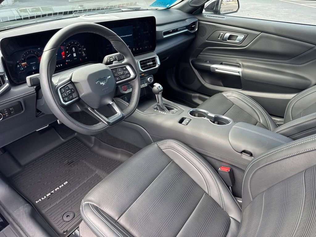 Used 2025 Ford Mustang GT Premium image 10