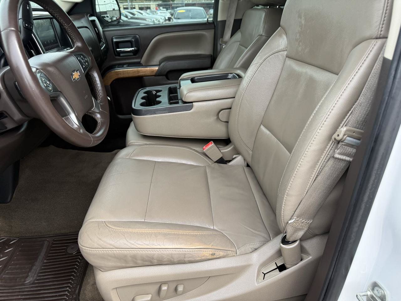 Used 2015 Chevrolet Silverado 1500 LTZ RWD image 10