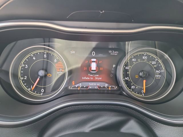 Used 2023 Jeep Cherokee Altitude Lux image 27