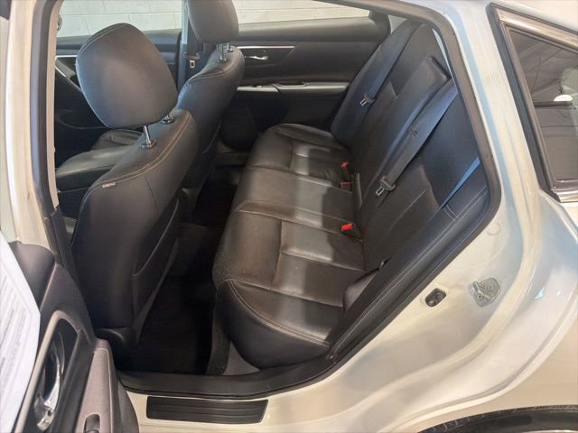 Used 2016 Nissan Altima 2.5 SL FWD image 9