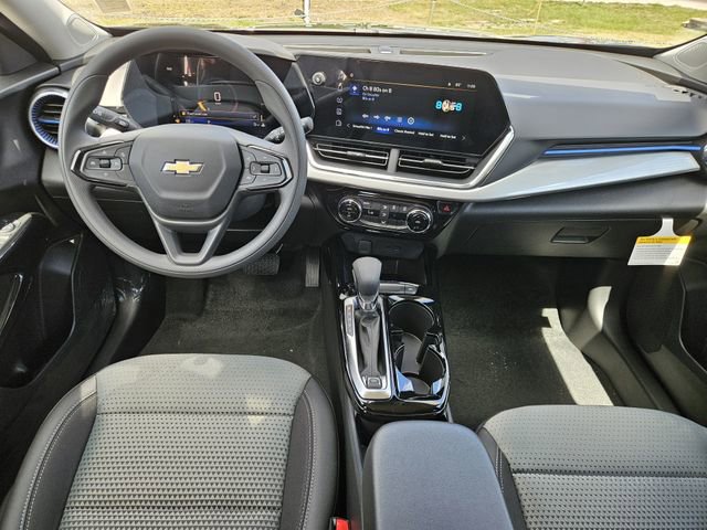 New 2026 Chevrolet Trax LT w/ Sunroof Package FWD image 8