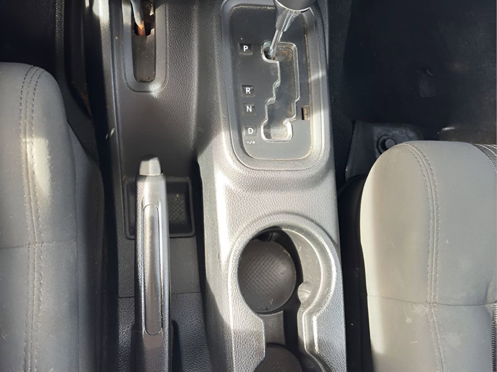 Used 2012 Jeep Wrangler Unlimited Sahara w/ Dual Top Group image 17