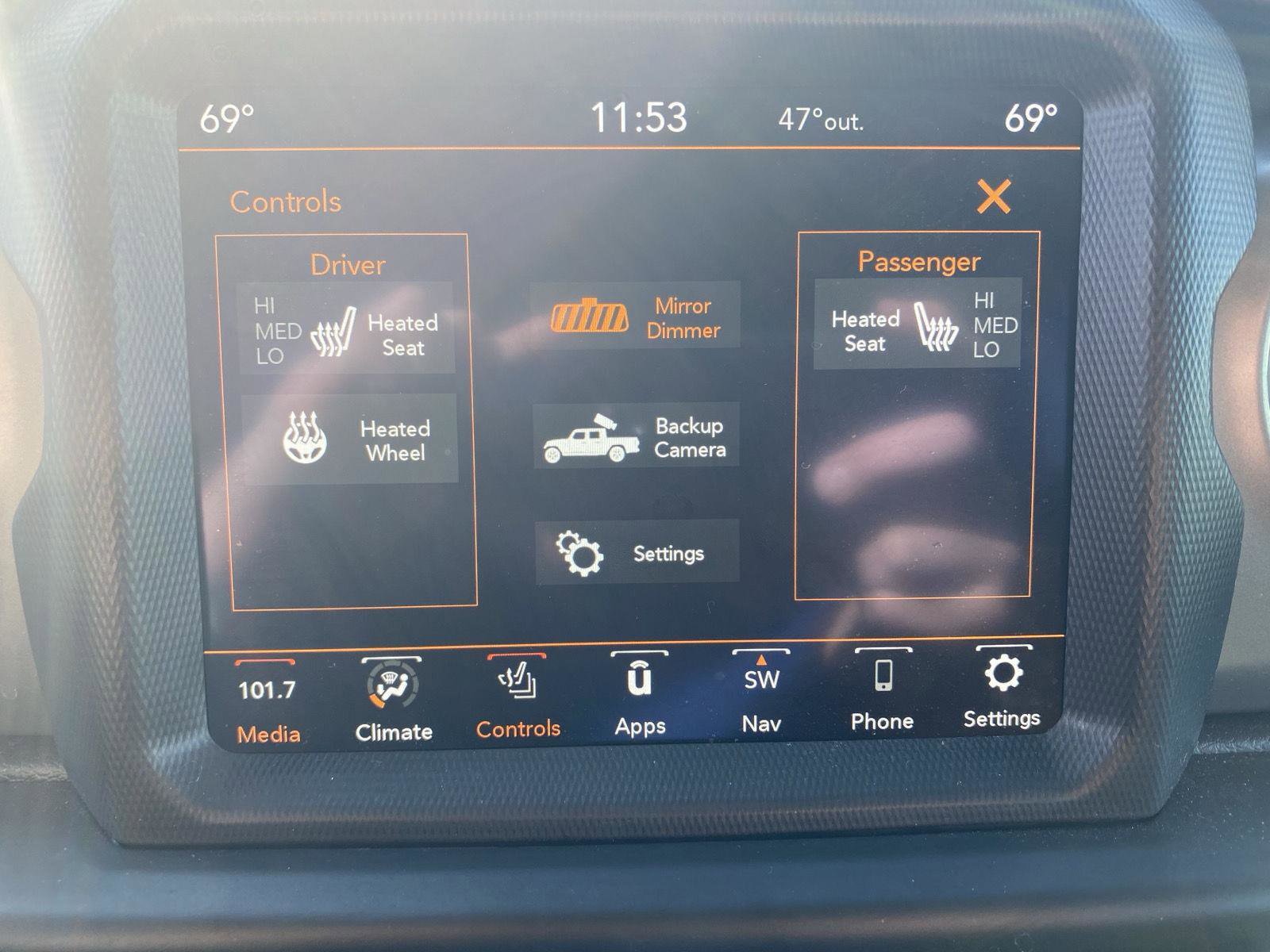 Used 2022 Jeep Gladiator Sport image 16