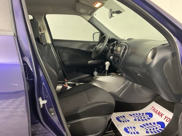 Used 2015 Nissan Juke S FWD image 28