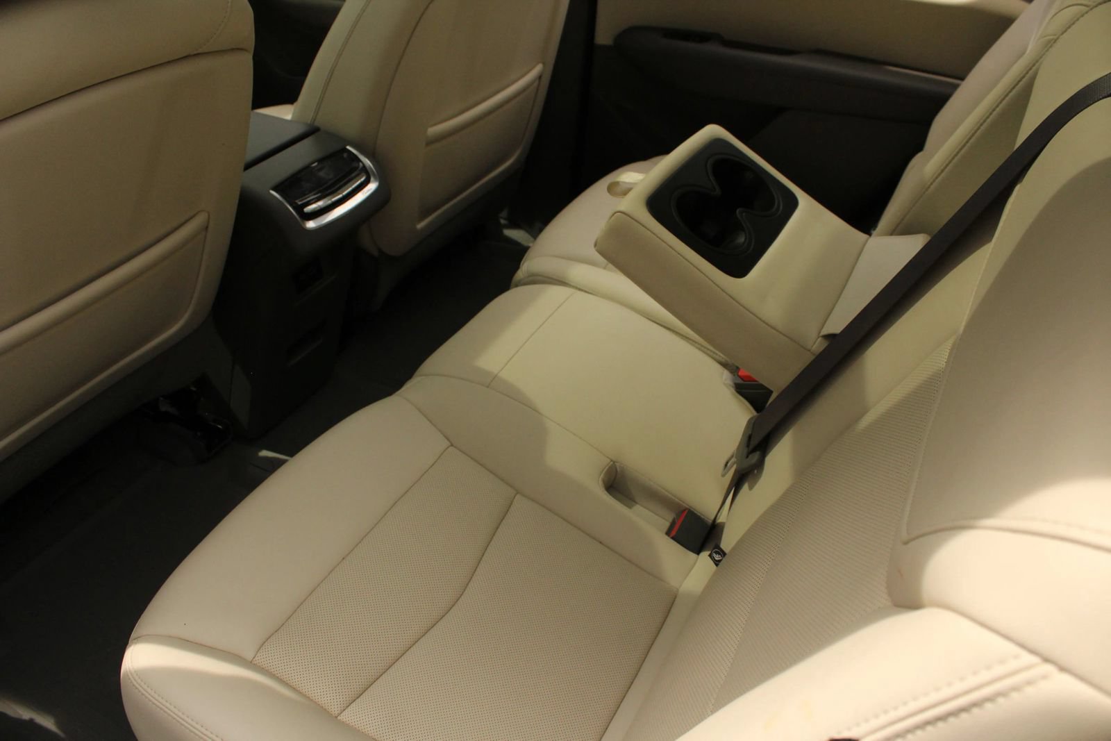 Used 2021 Cadillac XT6 Premium Luxury FWD image 23