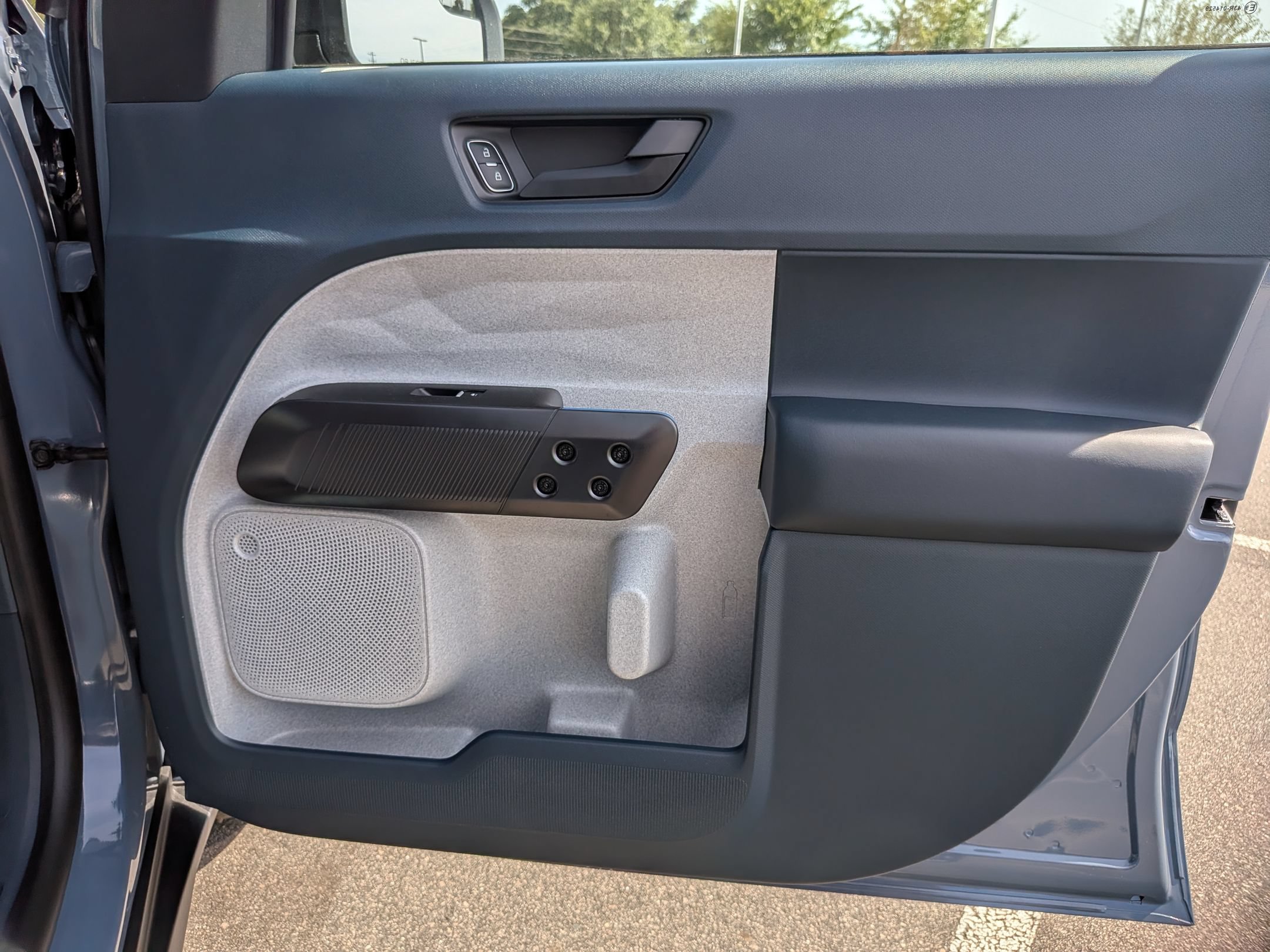 New 2026 Ford Maverick XLT w/ XLT Luxury Package FWD image 33