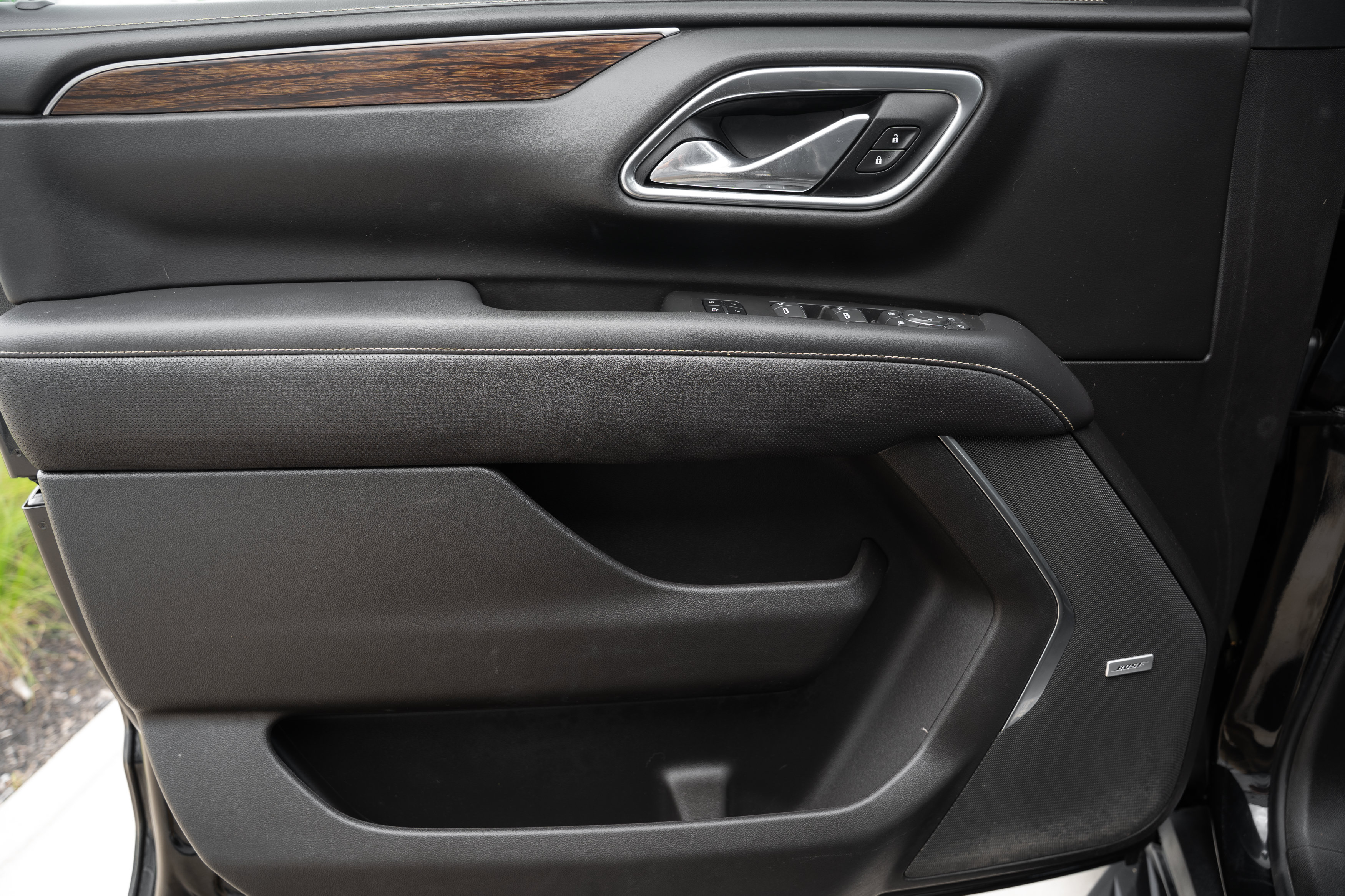 Used 2021 Chevrolet Tahoe Premier AWD/4WD image 17