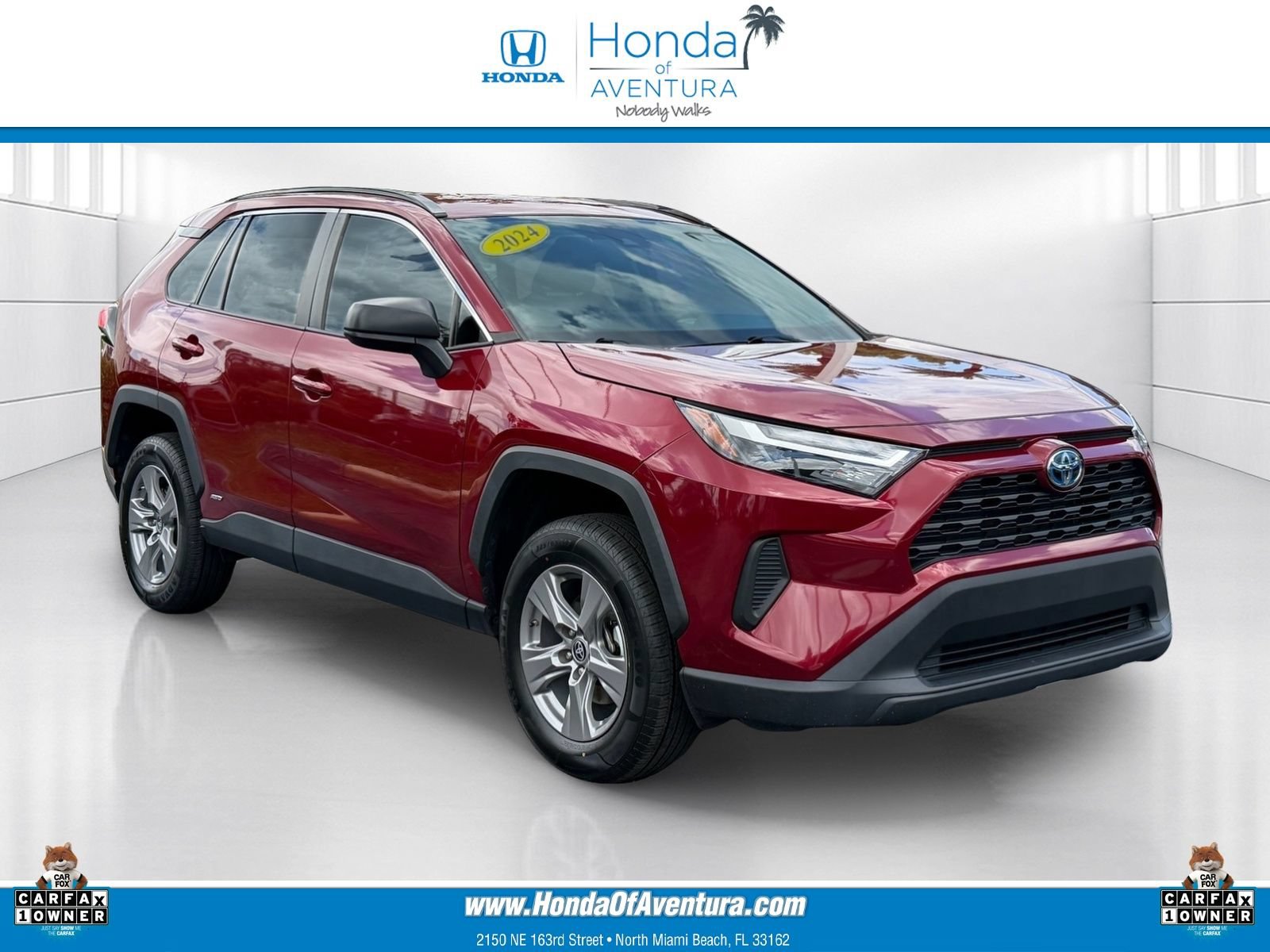 Used 2024 Toyota RAV4 LE AWD/4WD image 1