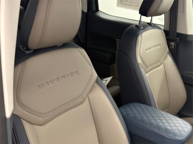 Used 2025 Ford Maverick Lariat image 11