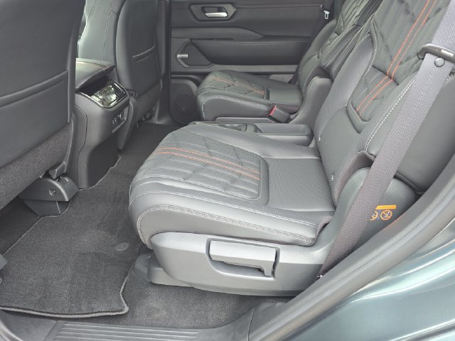New 2026 Nissan Armada PRO-4X AWD/4WD image 17
