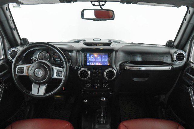 Used 2013 Jeep Wrangler Unlimited Rubicon image 11