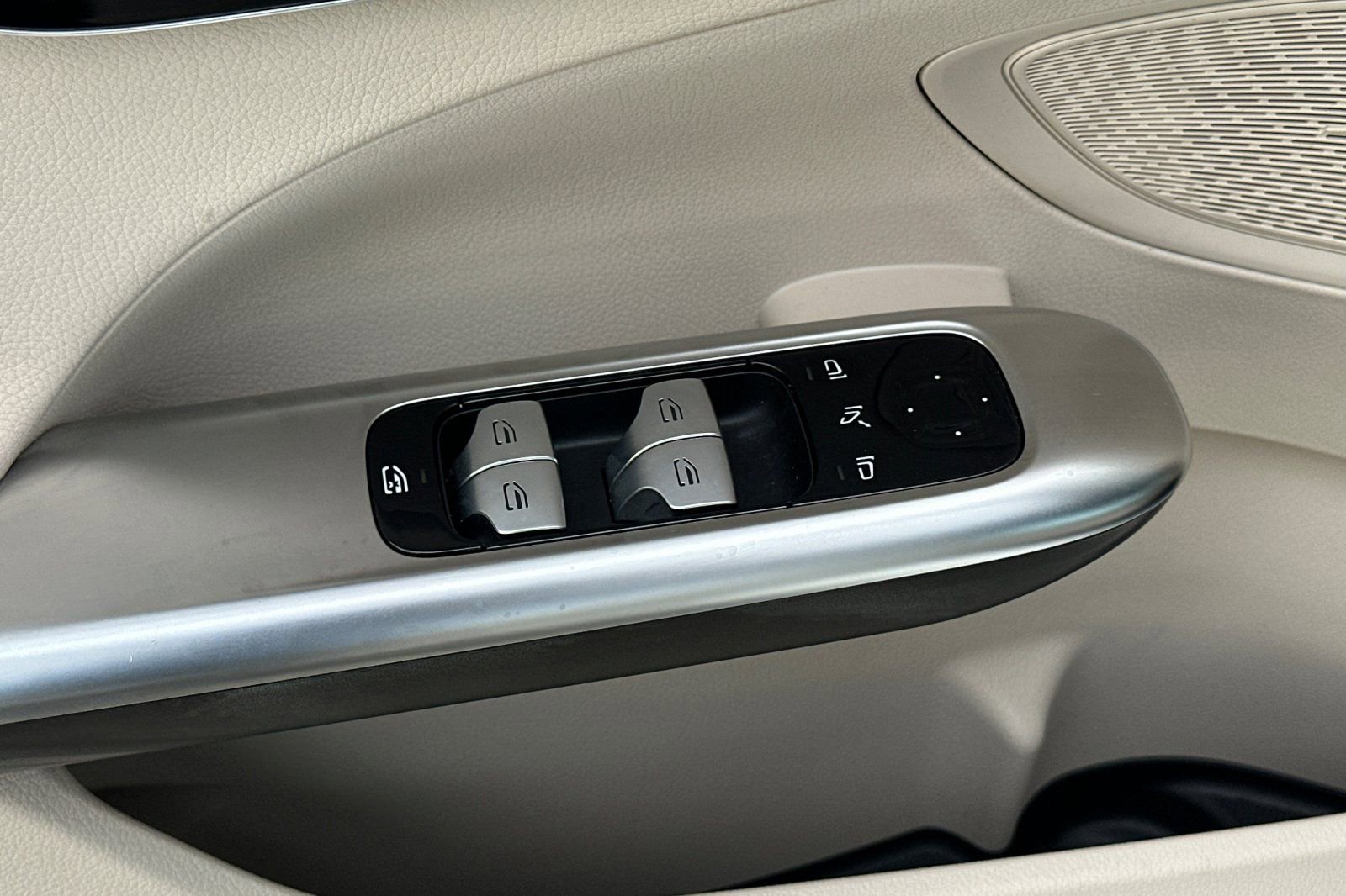 Certified 2023 Mercedes-Benz C 300 C 300 image 25