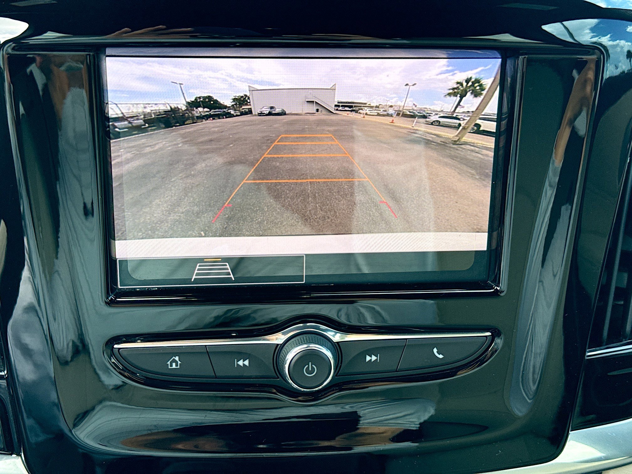 Used 2022 Chevrolet Traverse LS w/ LPO, Cargo Package FWD image 31